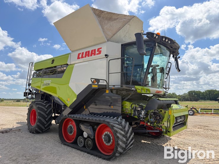 2023-claas-lexion-8700tt-image-3