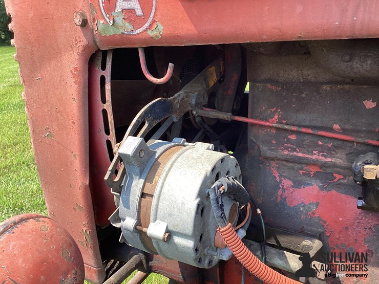 1946-farmall-a-2wd-tractor-w/woods-belly-mower-image-13
