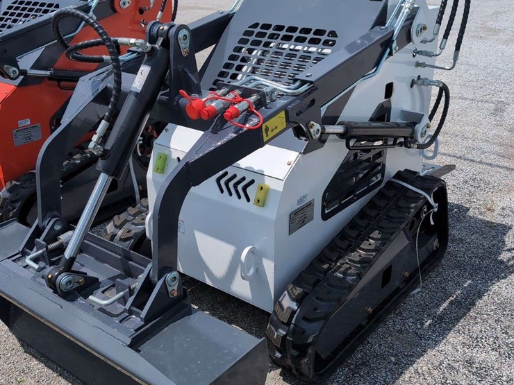 zjg-mini-skid-steer-loader-zj-380-(white)---15hp-image-6