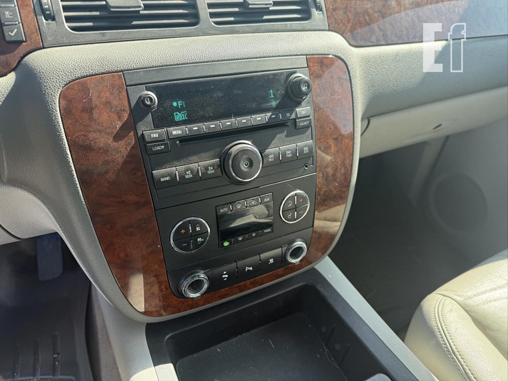 2007-chevrolet-tahoe-ls-image-11