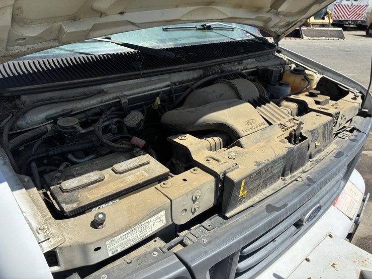 2005-ford-e350-sd-image-11