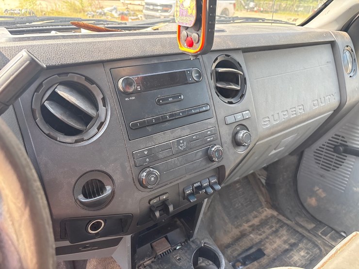 2014-ford-f350-image-12