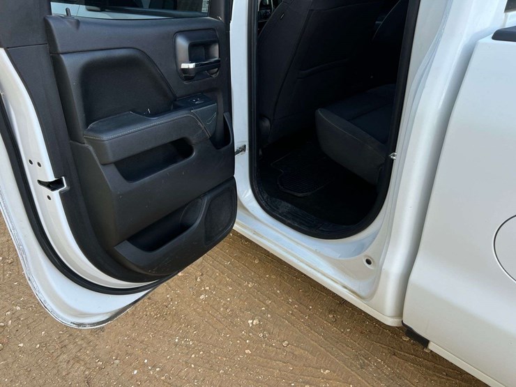 2017-chevrolet-silverado-1500-image-14