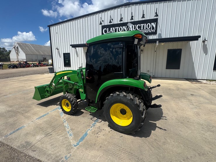 john-deere-3520-image-13