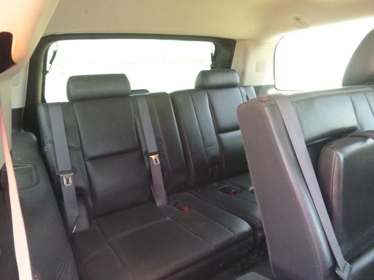 2011-gmc-yukon-denali-image-22