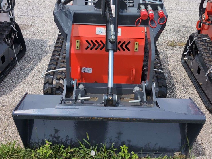 zjg-mini-skid-steer-loader-zj-380-(red)---15hp-image-4