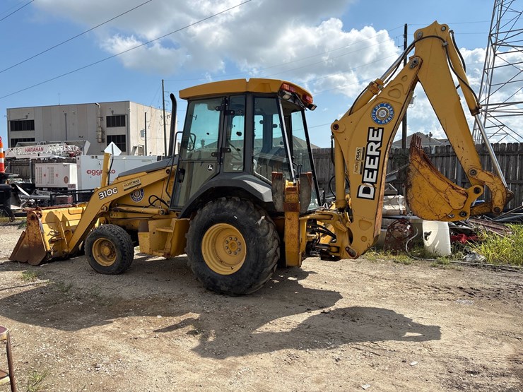 2005-deere-310g-image-2