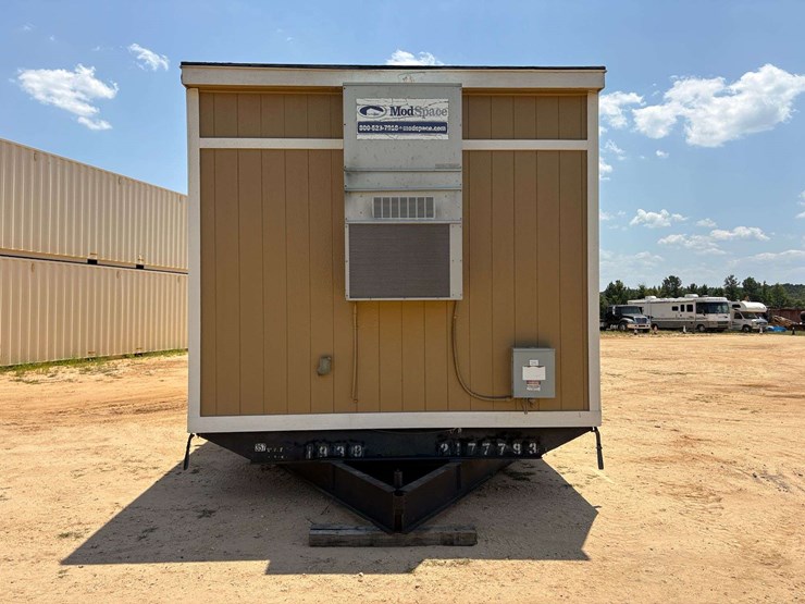mobile-56'-office-building-image-13
