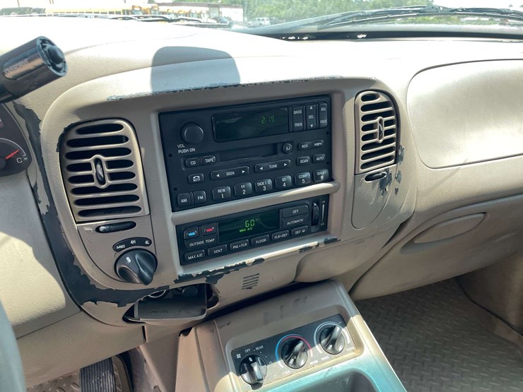 2000-ford-expedition-image-13