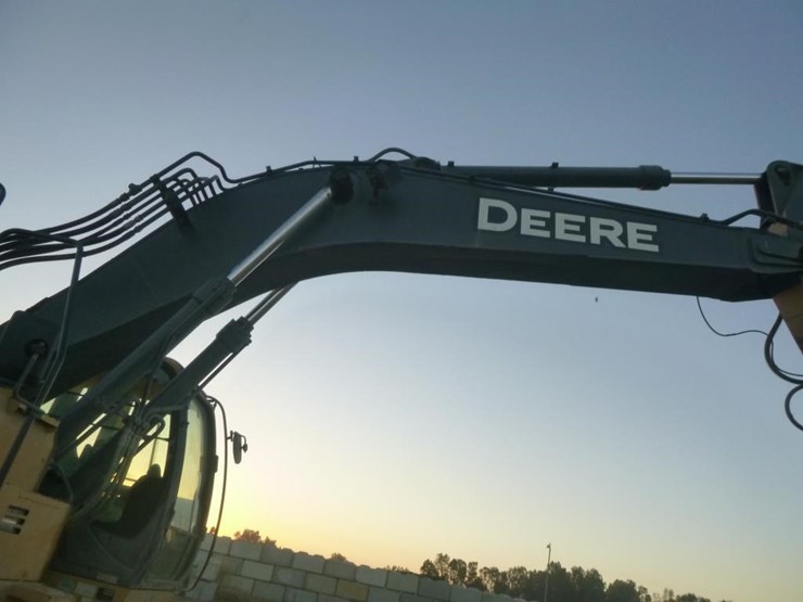 2019-deere-345g-lc-image-41
