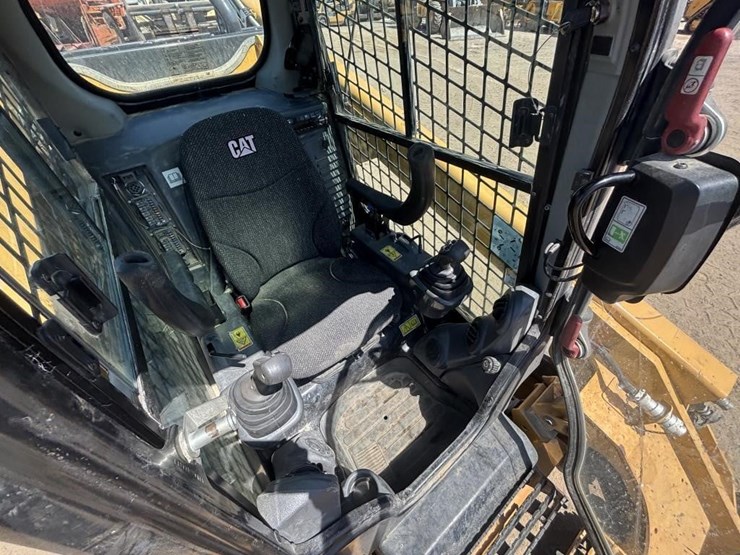 2019-caterpillar-272d2-image-22