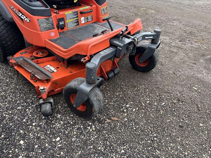 kubota-zd326-image-7