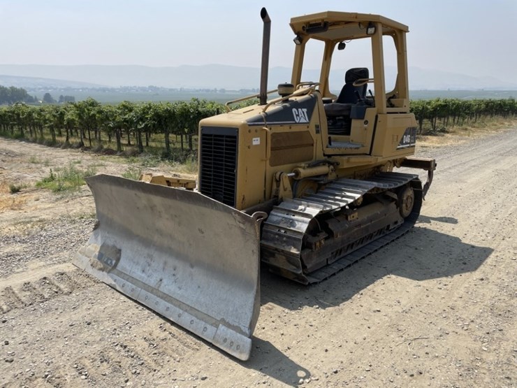 2002-caterpillar-d4g-image-1