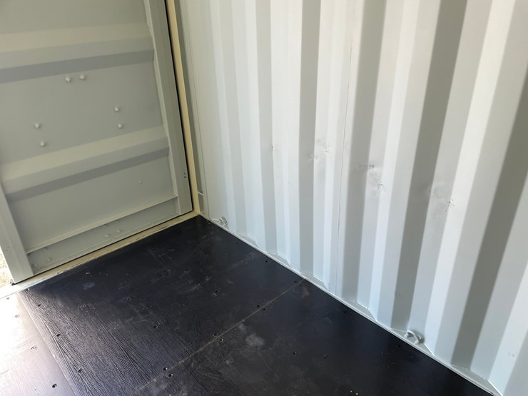 #405-•-20'-shipping-container-image-31