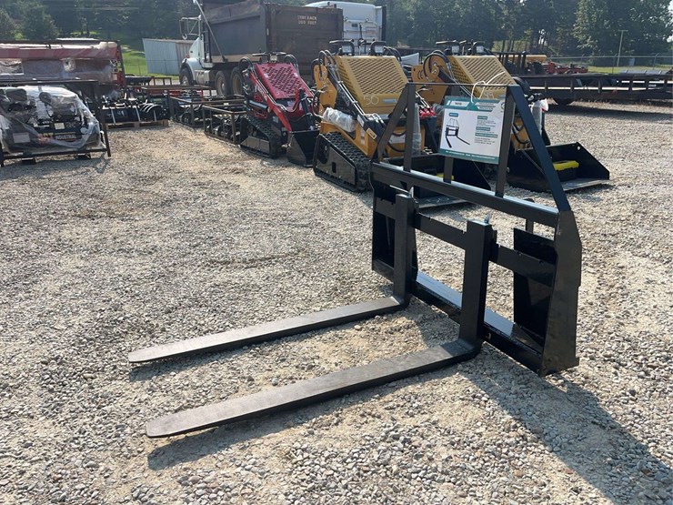 mower-king-skid-steer-forks-48-inch-image-4