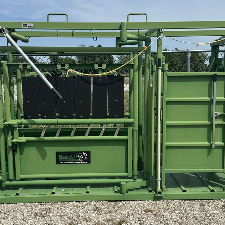 New/Unused Real Tuff Squeeze Chute