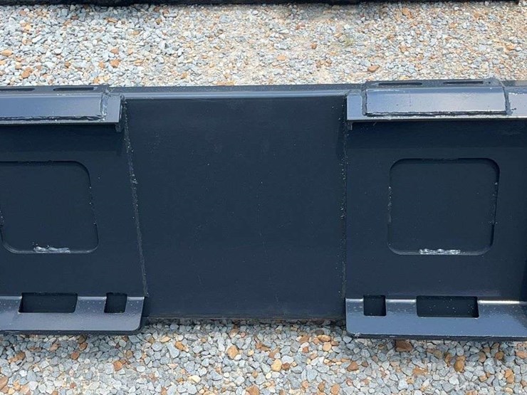 wolverine-skid-steer-72"-bucket-image-6