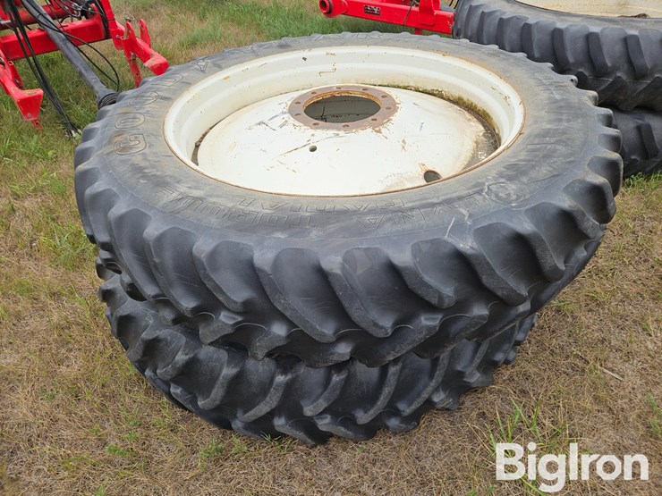 new-holland-8770-image-2