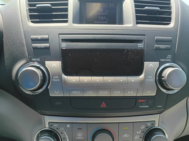 2012-toyota-highlander-image-37