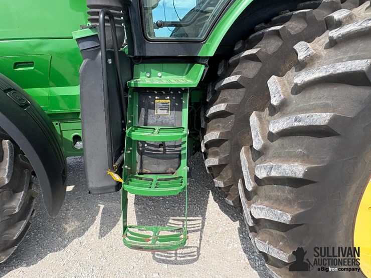 2012-john-deere-7215r-image-10