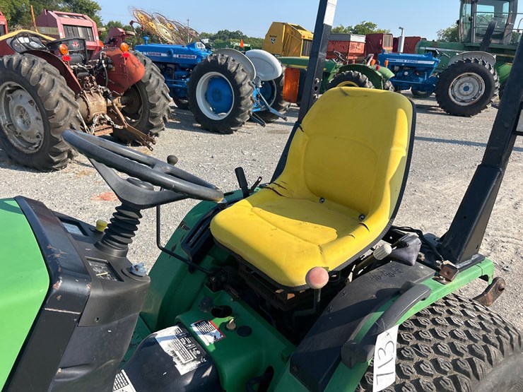 john-deere-4100-image-9