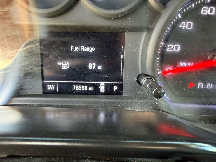 2020-chevrolet-3500-image-29
