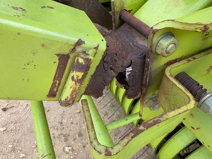 2003-claas-66-image-16