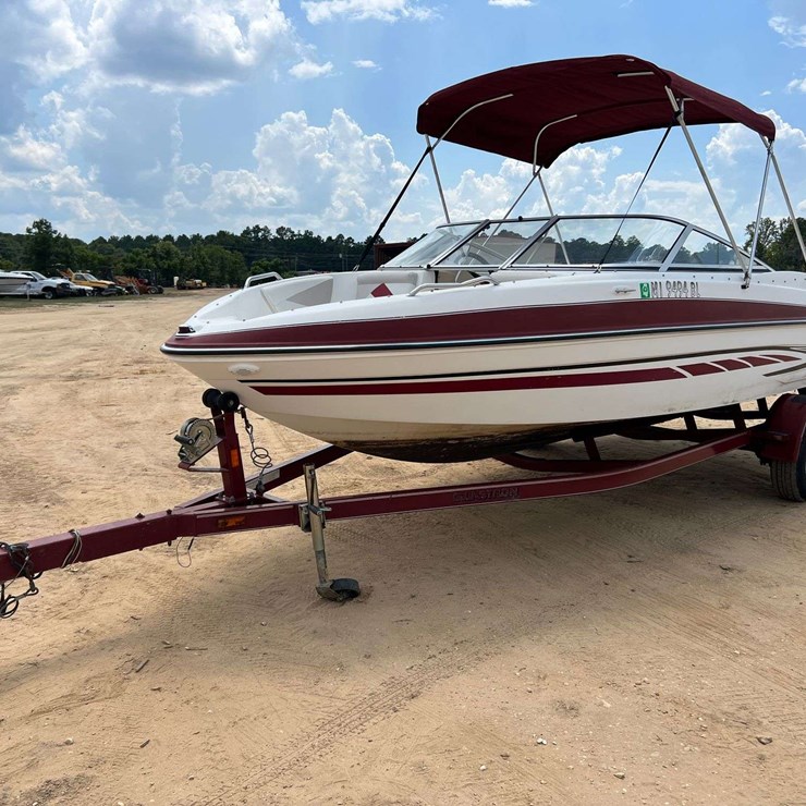 2007 Glastron GT 205 Bowrider Boat w/ Volvo Penta 5.0L V8 & Volvo Penta SX-A Stern Drive