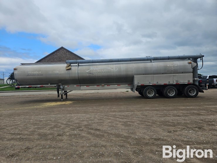 2014-walinga-hat-47-44102-tri/a-bulk-aluminum-feed-trailer-image-8