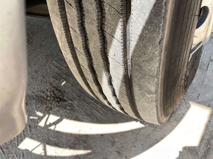 2012-international-durastar-4300-image-23