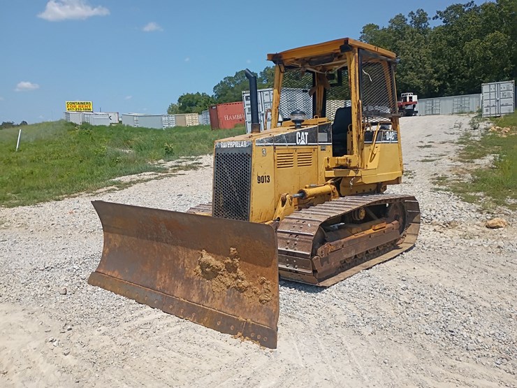 caterpillar-d4c-image-1