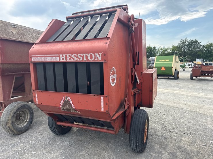 hesston-5540-image-6