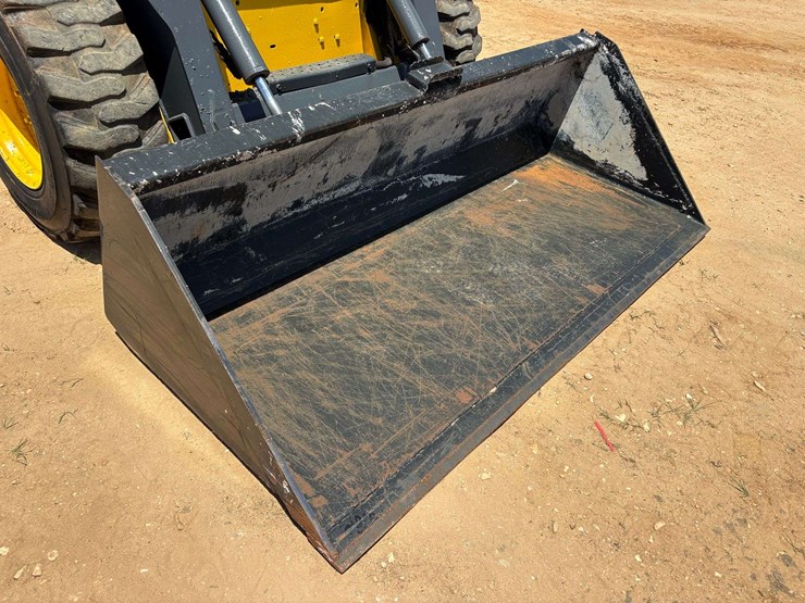 new-holland-ls180-image-10