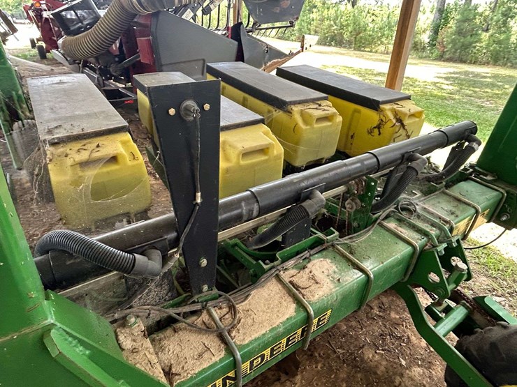 2000-john-deere-1730-image-17