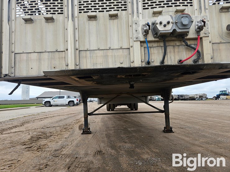 2012-eby-livestock-trailer-image-9