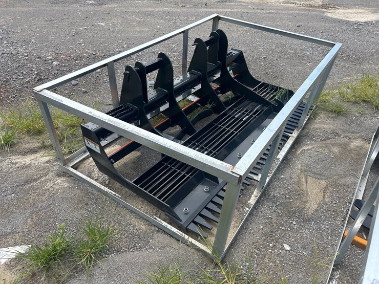 #46-•-78”-skid-steer-land-leveler-image-1
