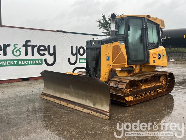 2016-deere-550k-image-2