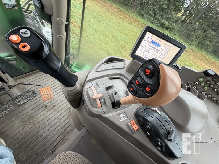 2014-john-deere-6190r-image-29