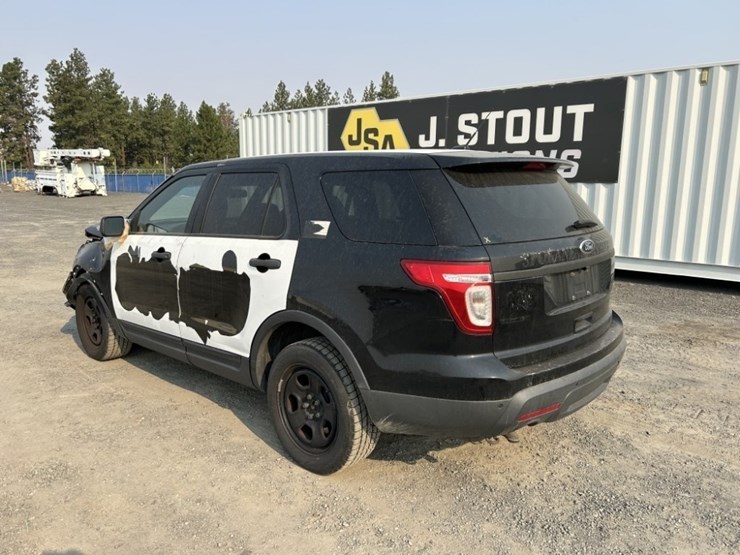 2014-ford-explorer-image-3