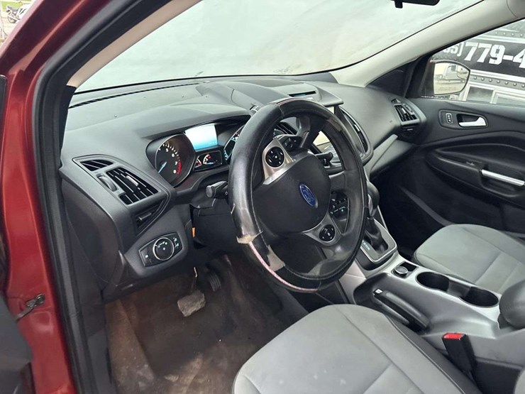 2014-ford-escape-se-image-14