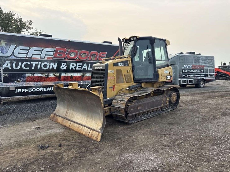 caterpillar-d5k2-xl-image-1