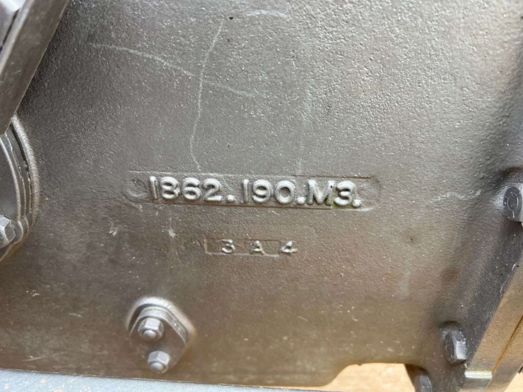 massey-ferguson-135-image-21