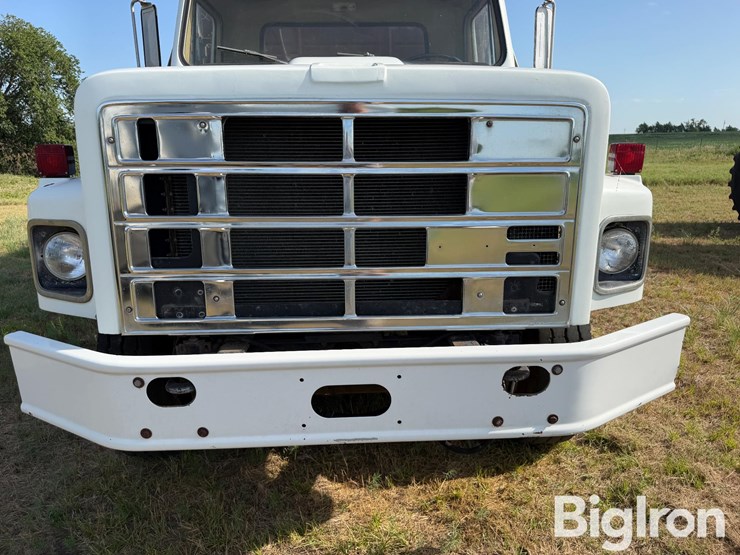 1979-international-f-2654-t/a-grain-truck-image-14
