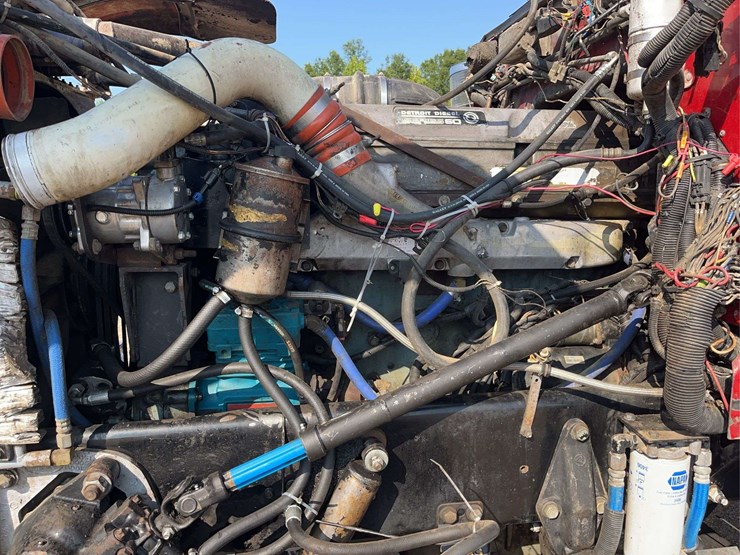 2000-peterbilt-379-image-26