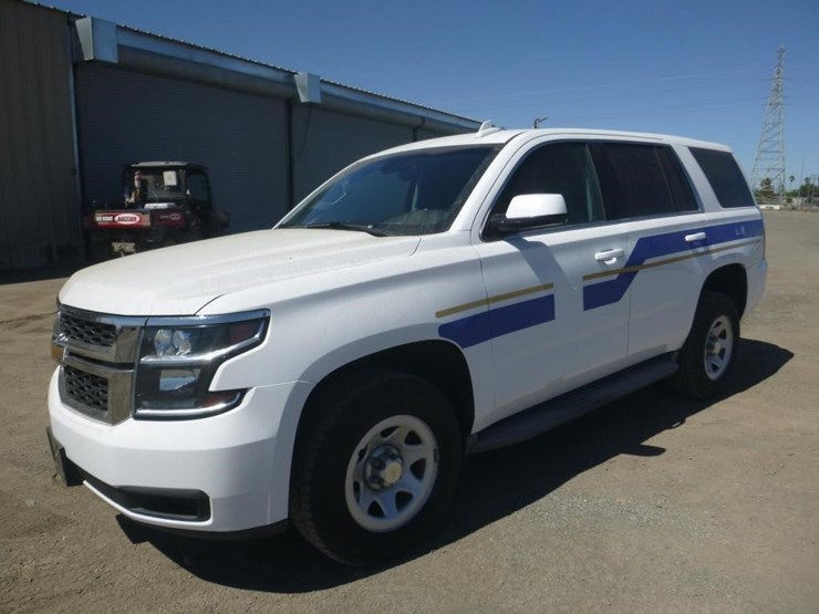 2016-chevrolet-tahoe-image-1