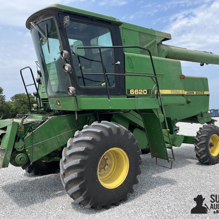 JOHN DEERE 6620 TITAN II