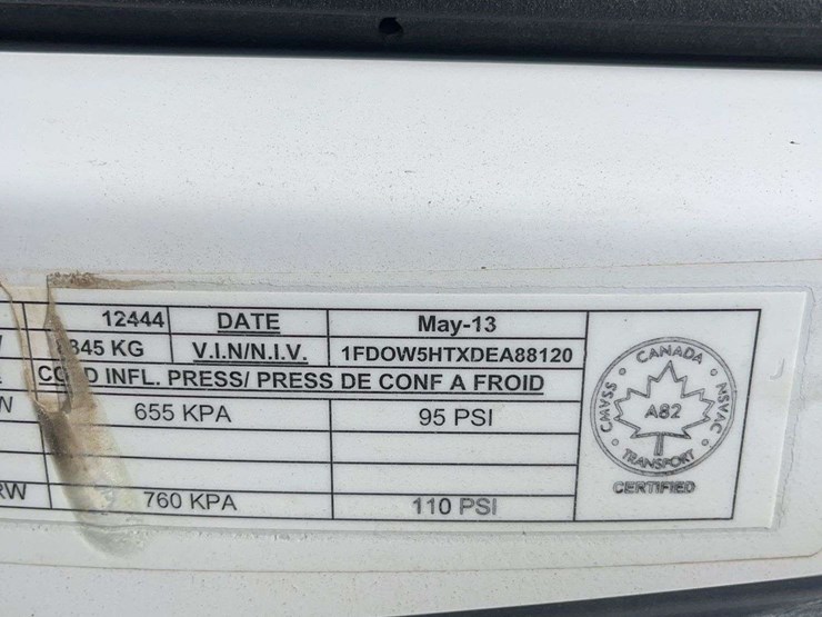 2013-ford-f550-image-27