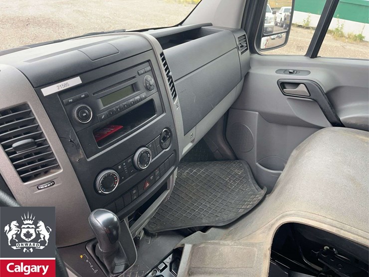 2012-mercedes-benz-sprinter-3500-image-16