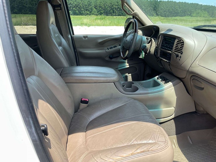 2000-ford-expedition-image-18