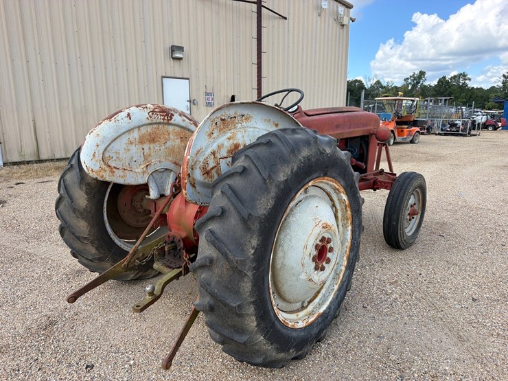 1958-ford-601-workmaster-image-6